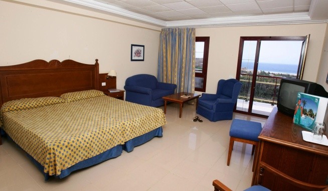 Stella Paradise recenze