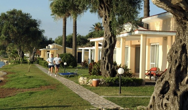 Domes Miramare a Luxury Collection Resort Corfu recenze