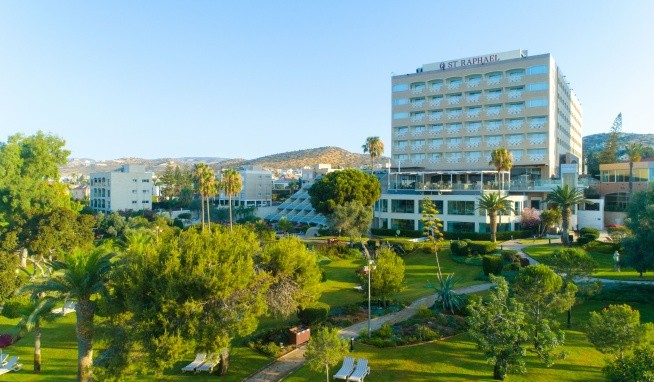 St. Raphael Resort értékelés