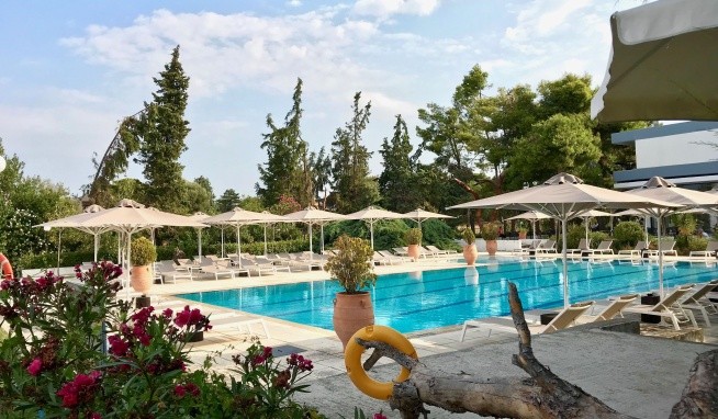 Kassandra Mare recenze