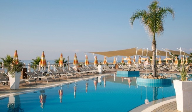 Asterias Beach recenze