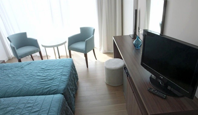 Sun Hall Beach recenzie