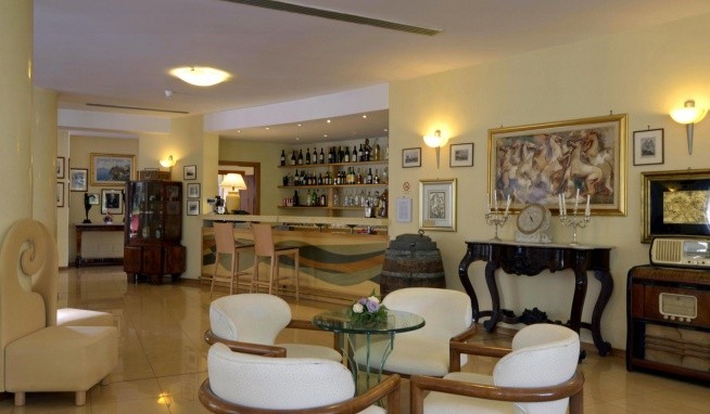 Grand Moon Valley recenze