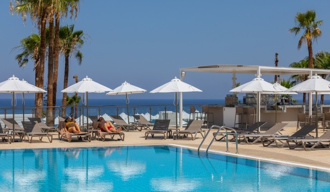 Leonardo Crystal Cove & Spa by the Sea recenze