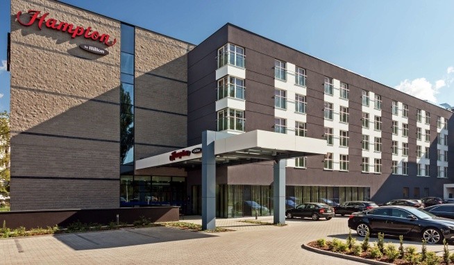 Hampton by Hilton Warsaw Airport recenze