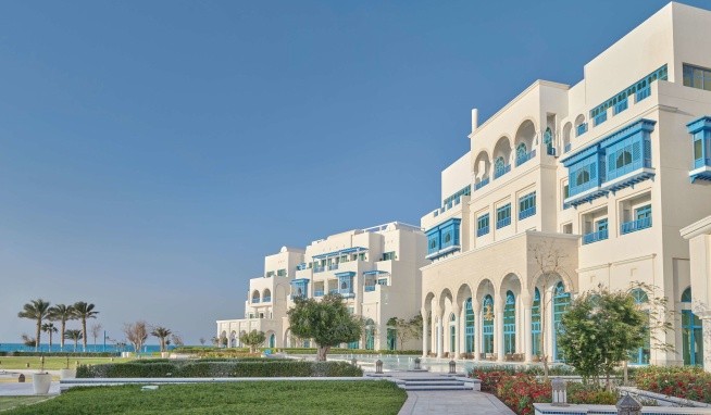 Hilton Salwa Beach Resort & Villas recenze