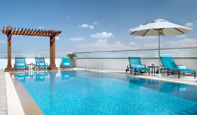 Hilton Garden Inn Dubai Al Muraqabat recenze
