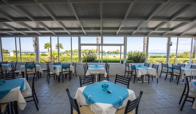 Costa Angela Beach recenze