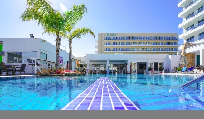 Melini Hotel Suites recenze