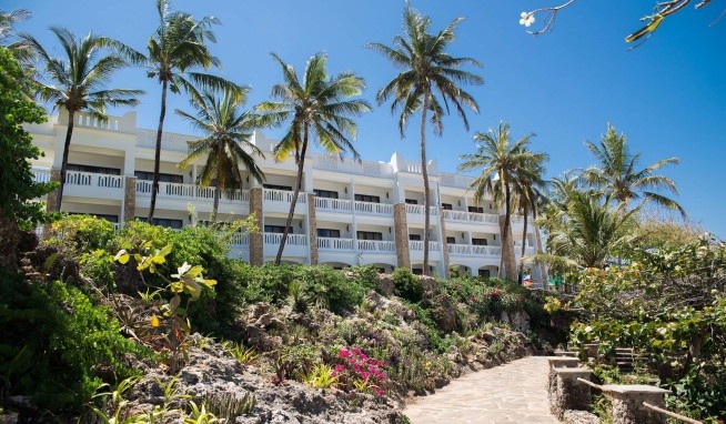 PrideInn Paradise Beach Resort opinie