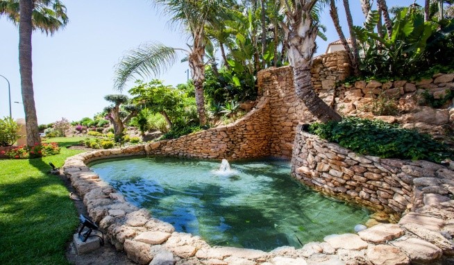 Ramada Hotel & Suites by Wyndham recenzie