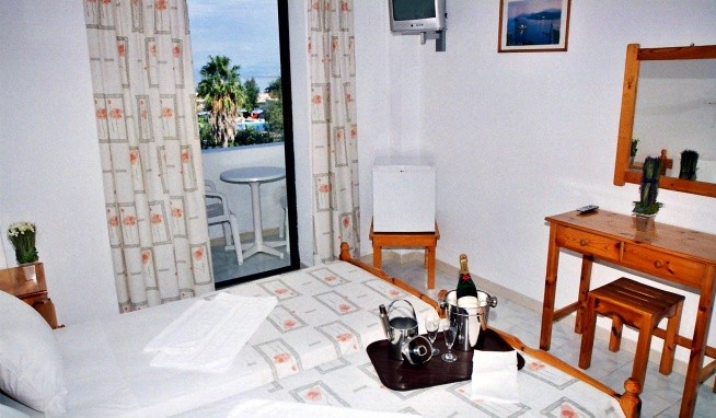 Prassino Nissi recenze