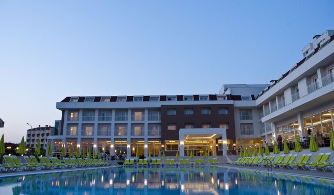 MG White Lilyum recenzie