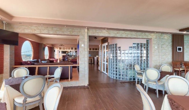 Flamingo Beach recenzie