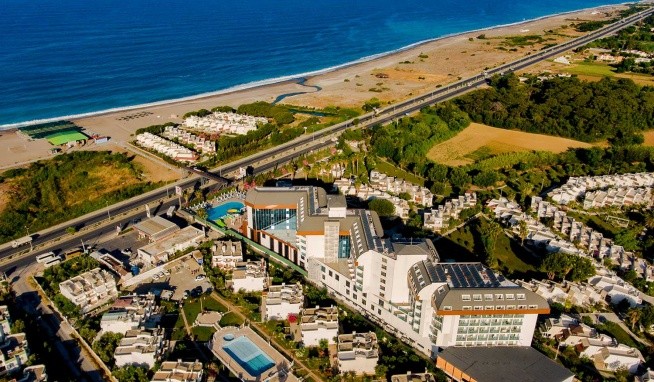 Throne Beach Resort & Spa recenzie