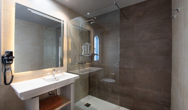 HL Paradise Island recenzie