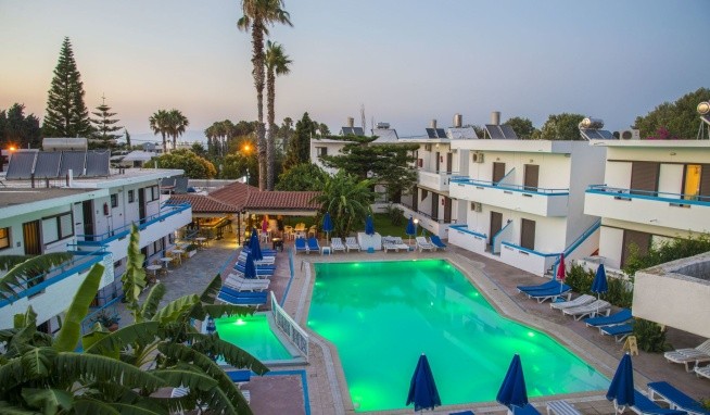 Yiannis Apartments recenze