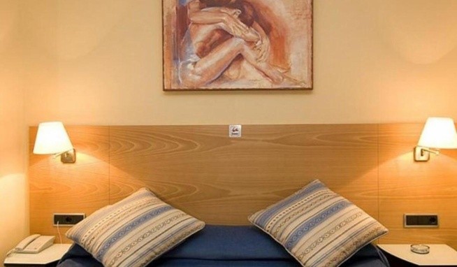 Rober Palas (Albir) recenze