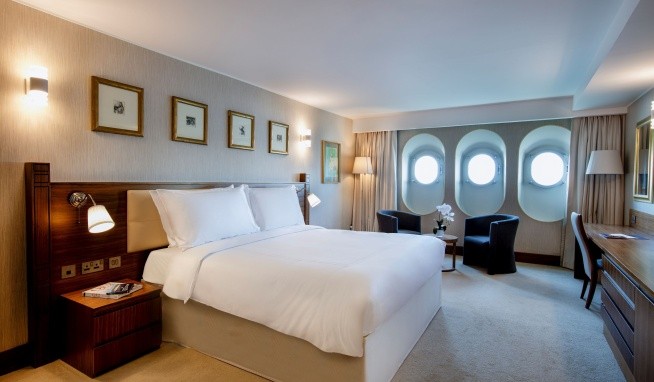 Queen Elizabeth 2 opinie