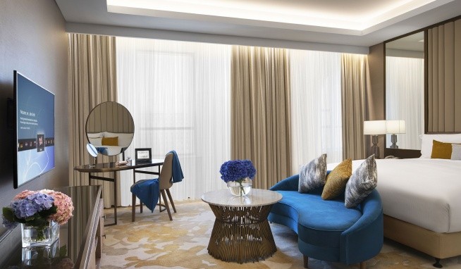 Al Jaddaf Rotana Suite Hotel recenze