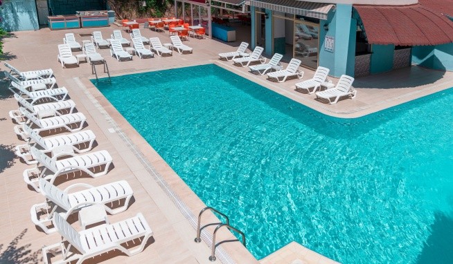 Eva Beach (ex. Holiday Line) recenzie