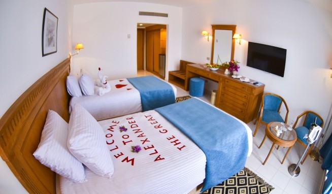 MG Alexander The Great recenzie