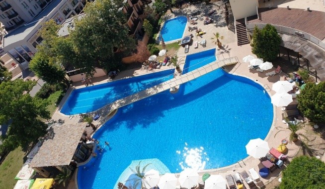 Grand Nirvana (ex. Grand Hotel Oasis) opinie