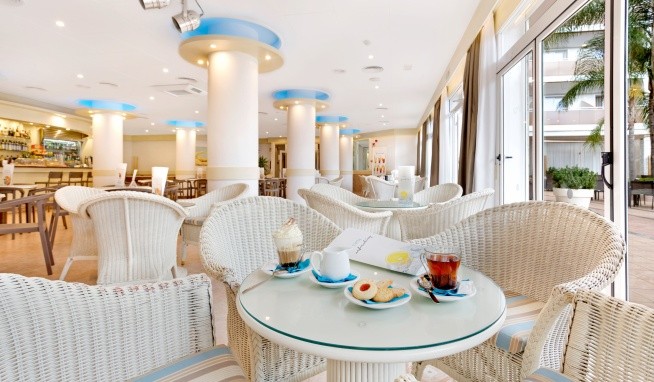 Sumus Hotel Monteplaya recenzie