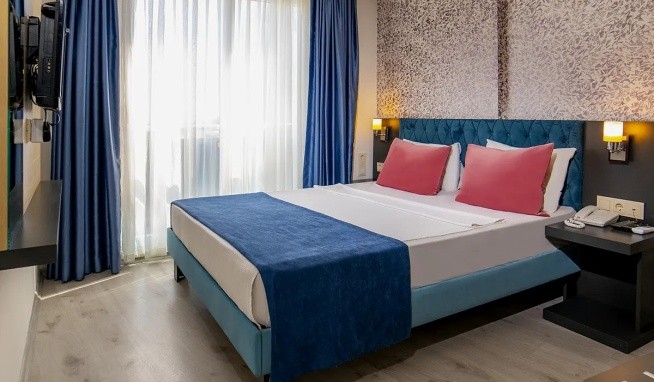 Royal Towers Lara (ex. Armas Sunrise) recenzie