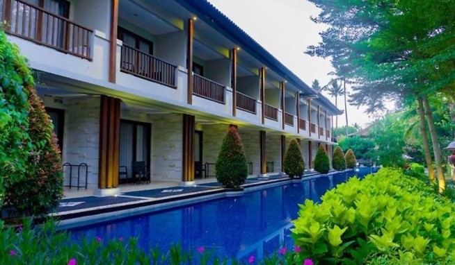 Grand Whiz Nusa Dua recenze