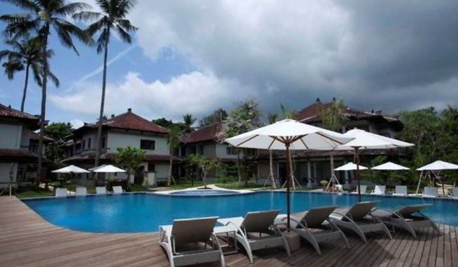 Grand Whiz Nusa Dua recenze