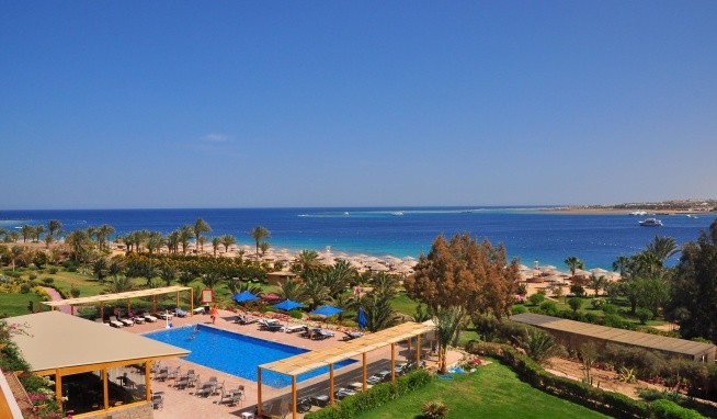 Fort Arabesque West Bay recenzie