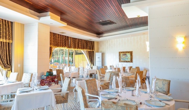 Crystal Prestige Elite (ex. Le Chateau De Prestige) recenzie