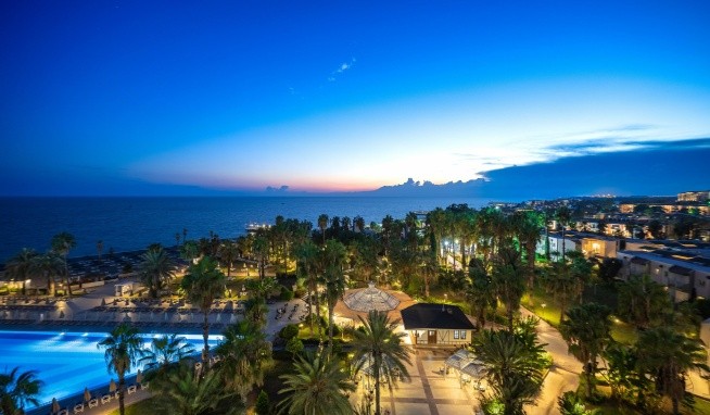 Adora Hotel & Resort recenze