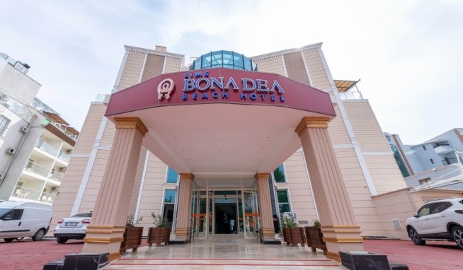 Lims Bona Dea Beach recenzie