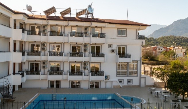 Elijah Hotel recenzie