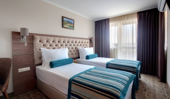 Cherno More & Casino recenze