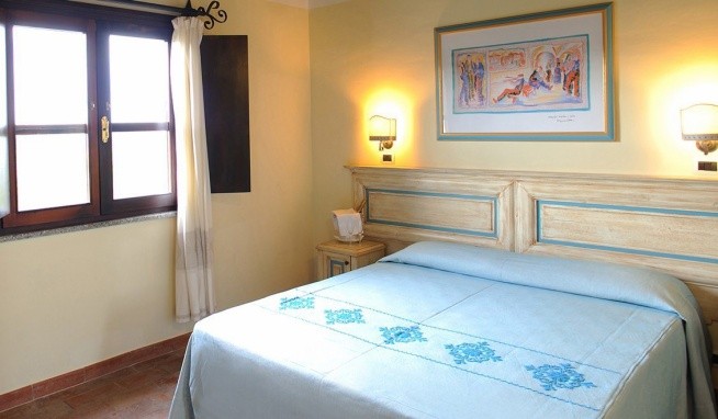 Baia dei Pini recenzie