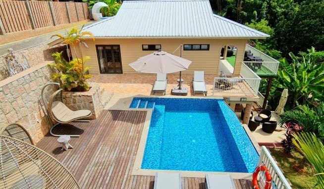 Le Duc de Praslin recenze