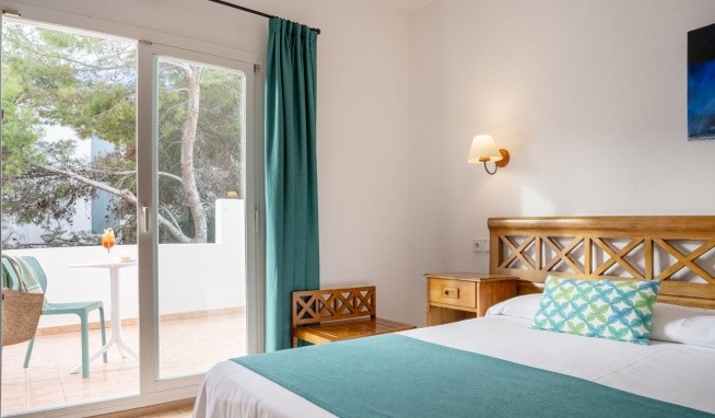 Roca Plana (Playa Es Pujols) recenzie