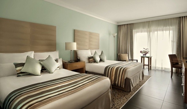 Intercontinental recenze