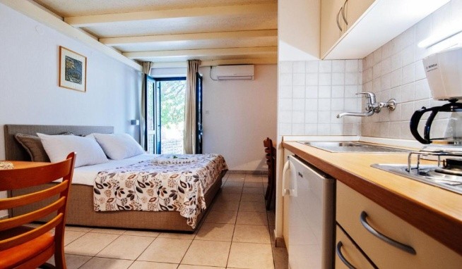 Zaton Holiday Resort 4 Star Apartments recenze