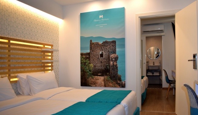 Athenian Montaza recenze