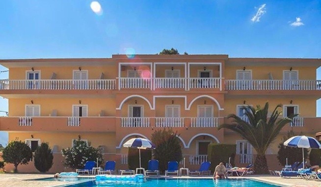 Derekas Apartments recenze