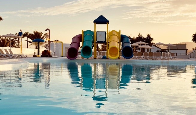 Club Caleta Dorada opinie