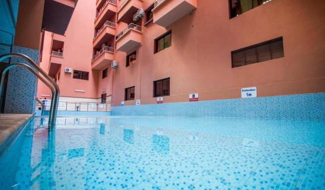 Les Ambassadeurs értékelés