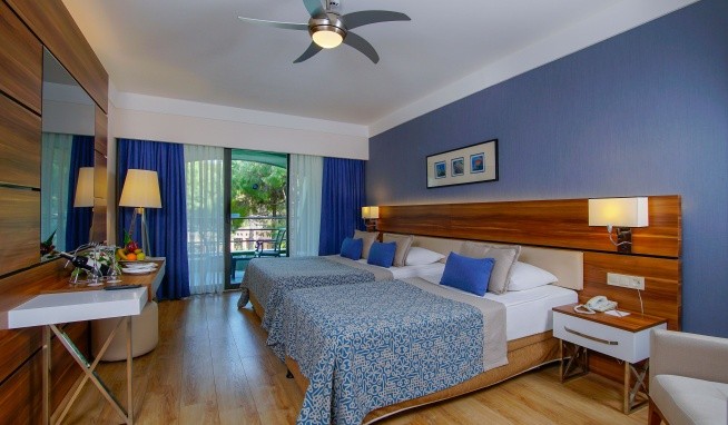 Limak Atlantis Deluxe Hotel & Resort recenze