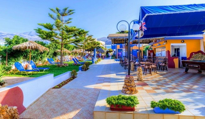 Eltina Apartments recenze