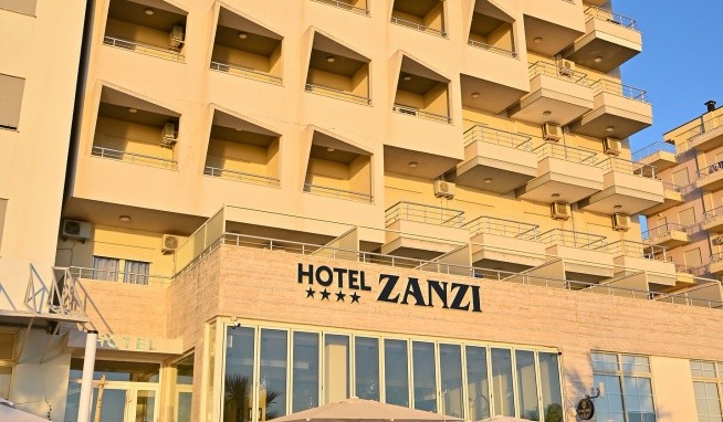 Zanzi opinie