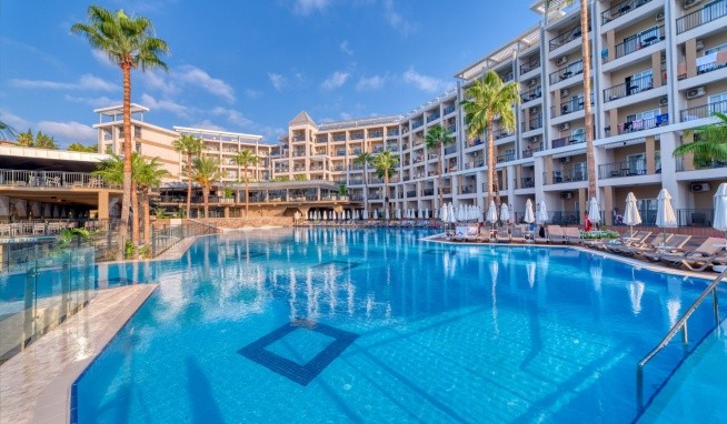 Seven Seas Palmeras Bay értékelés